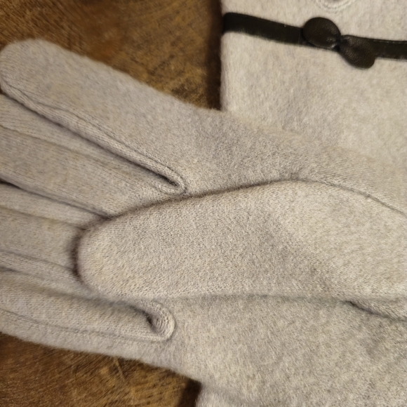 Soft bow gloves - Picture 8 of 8